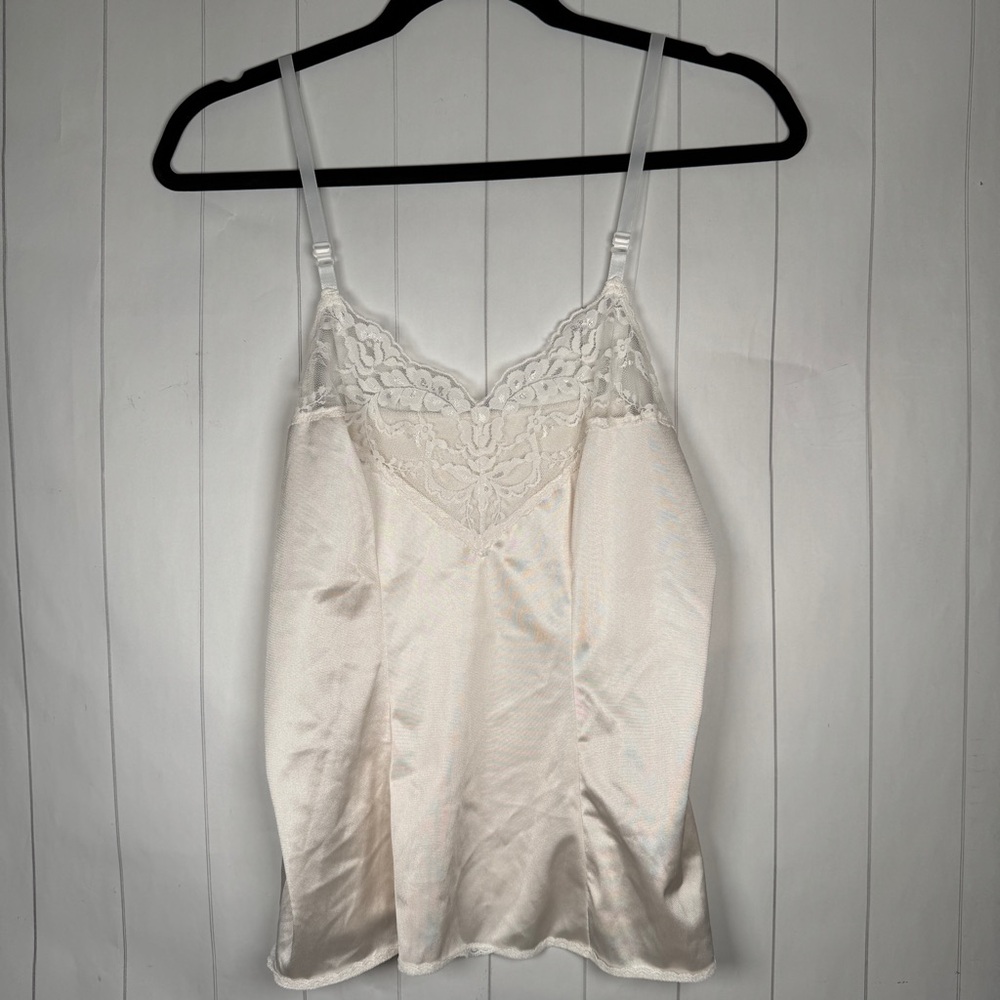 VTG 80s Vassarette Ivory Satin Cami‎ Tank Lace Trim Camisole Boudoir Lingerie M